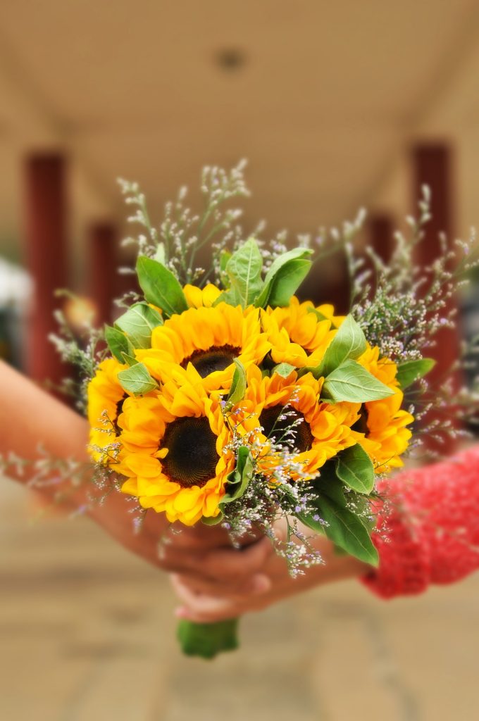 Zonnebloemen in boeket 